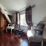 Château De Alojamento de Acomodação e Pequeno-almoço Lussac (Gironde)