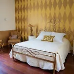 Château De Alojamento de Acomodação e Pequeno-almoço 3*