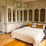 Alojamento de Acomodação e Pequeno-almoço Château De 3*