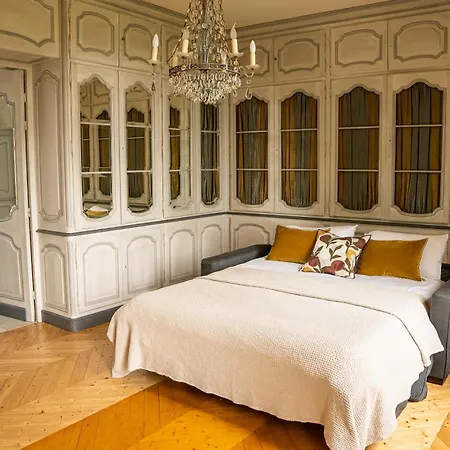 Chateau De Lussac *
