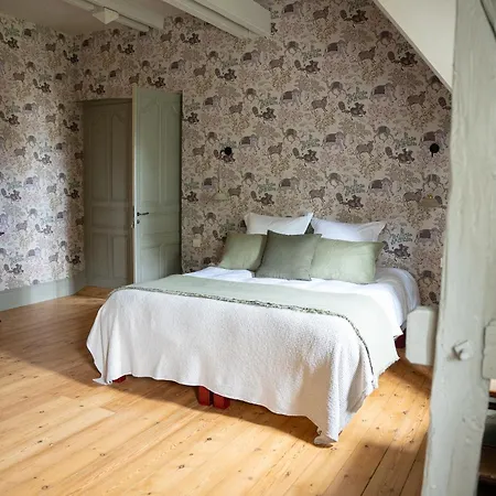 D'hotes Chateau De Lussac