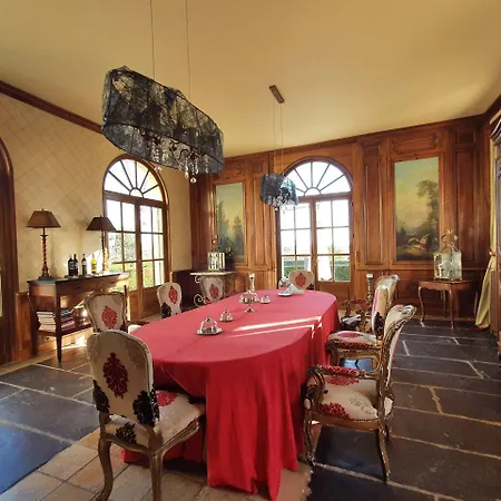 D'hotes Chateau De Lussac (Gironde)