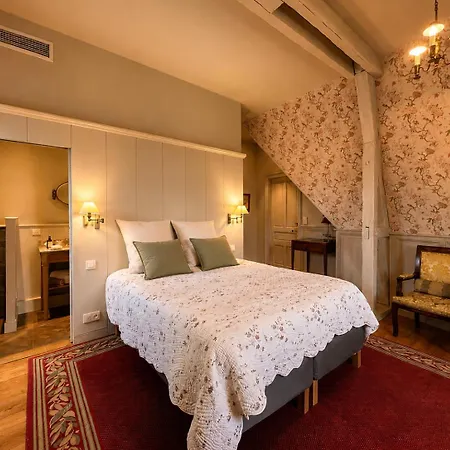 ベッド・アンド・ブレックファスト D'hotes Chateau De