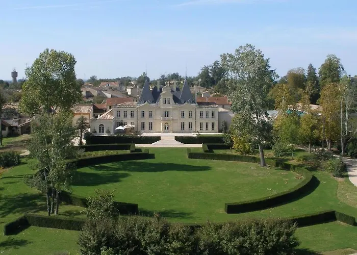 D'hotes Chateau De Bed and breakfast Lussac (Gironde)