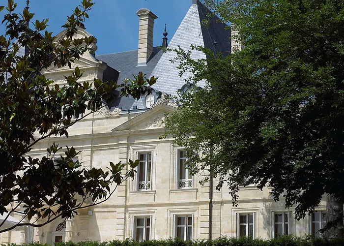 D'hotes Chateau De Bed & Breakfast