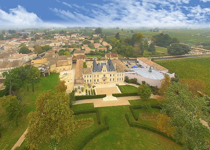 D'hotes Chateau De Lussac (Gironde)